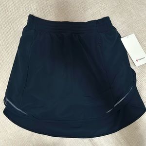 Lululemon NEW WITH TAG Hotty Hot HR skirt *Long